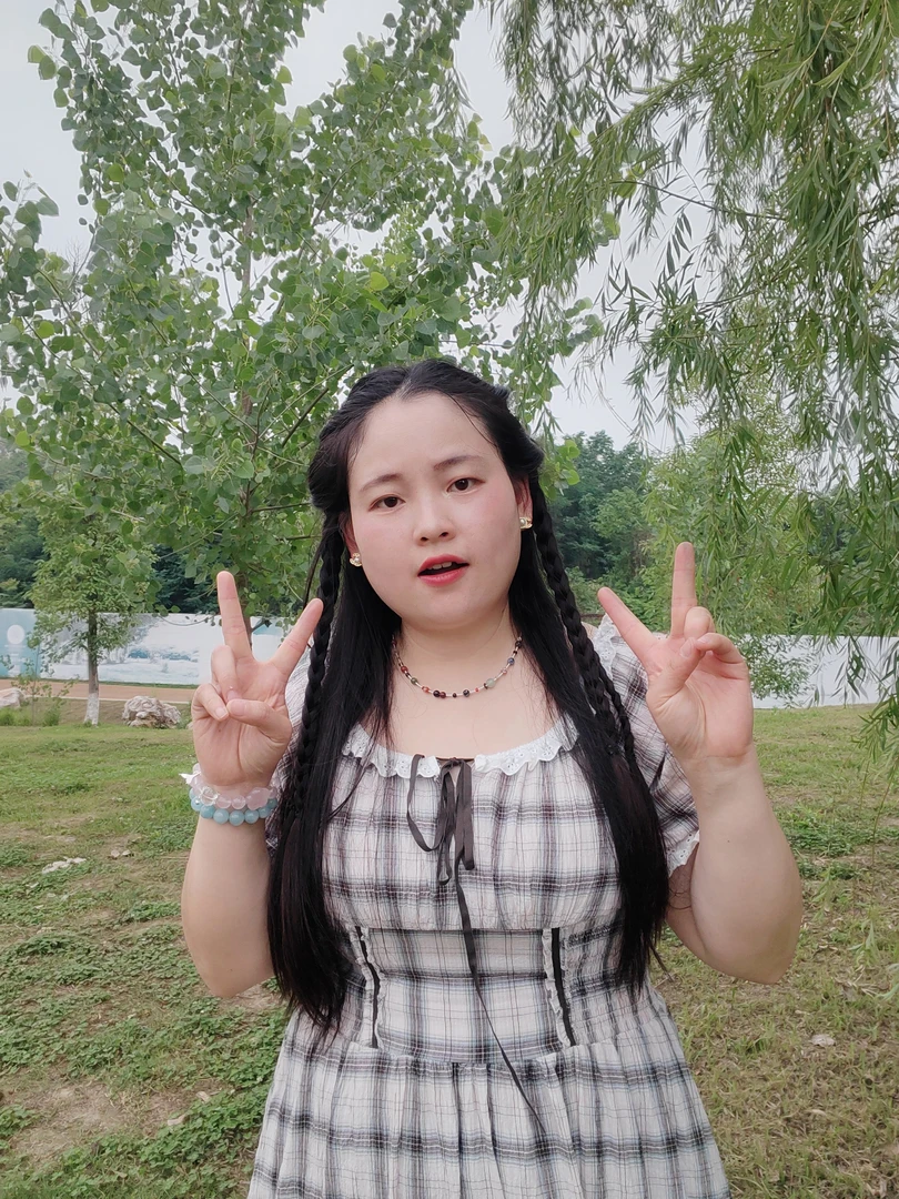复古气质蕾丝拼接休闲格子连衣裙女胖mm大码收腰显瘦连衣裙