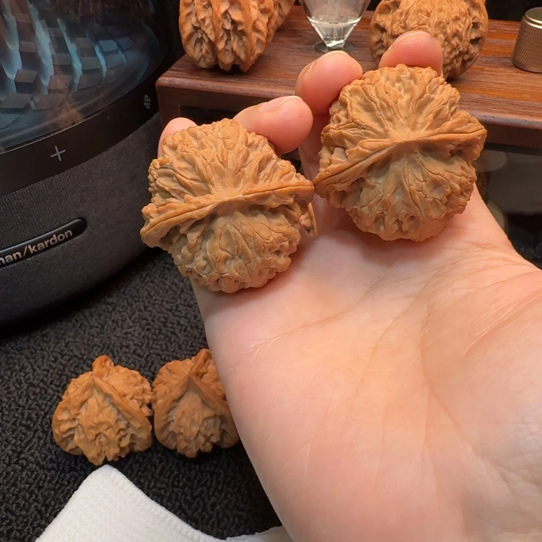 玥***瘦把件文玩核桃41+苹果园