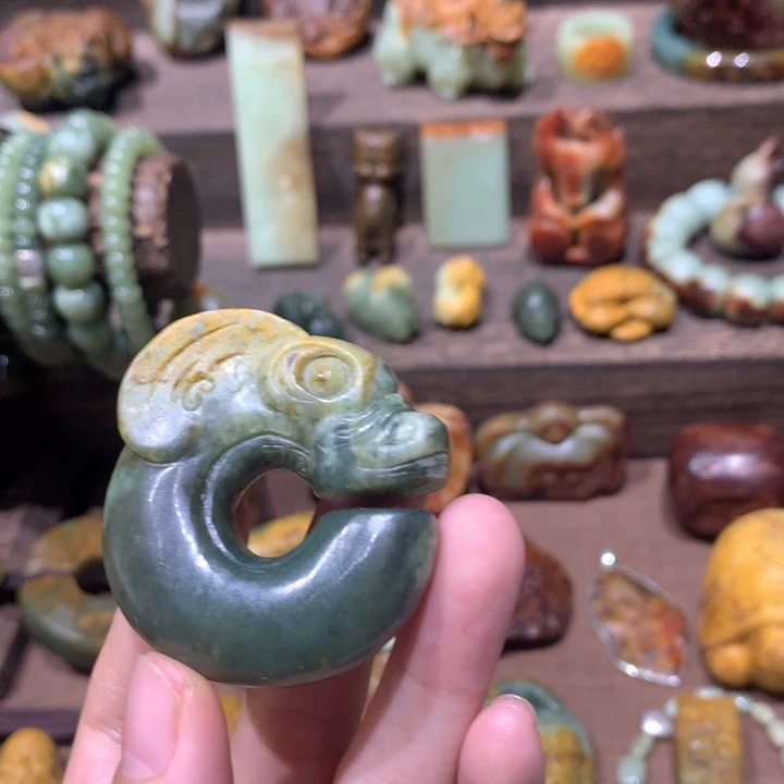 岫岩河磨玉（透闪石质玉）未镶嵌挂件