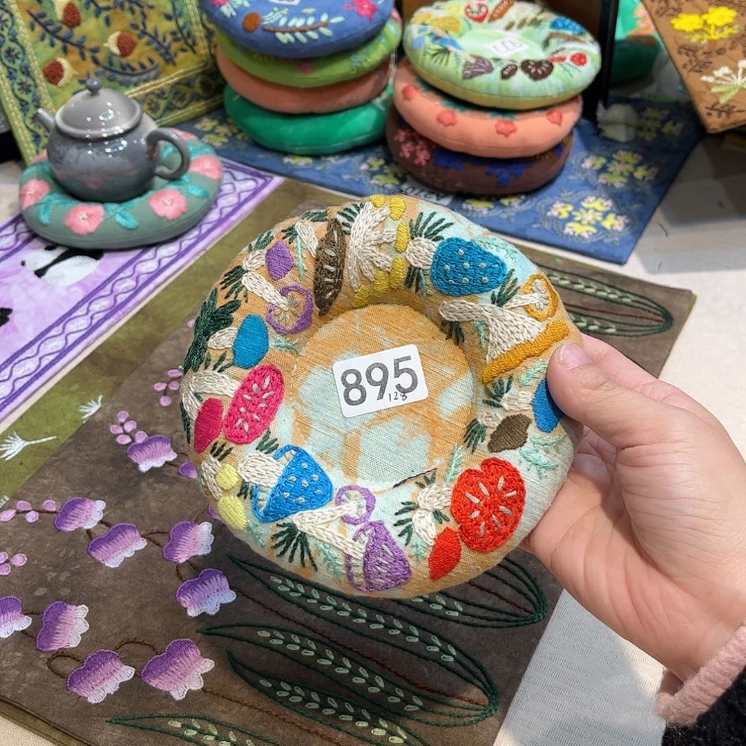 刺子绣窝窝壶垫～～