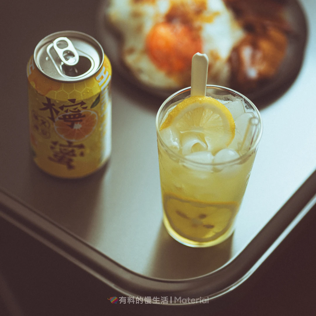 维港晚风！港式冻柠蜜华文冰室小甜水饮料清凉酸爽茶餐厅柠檬水