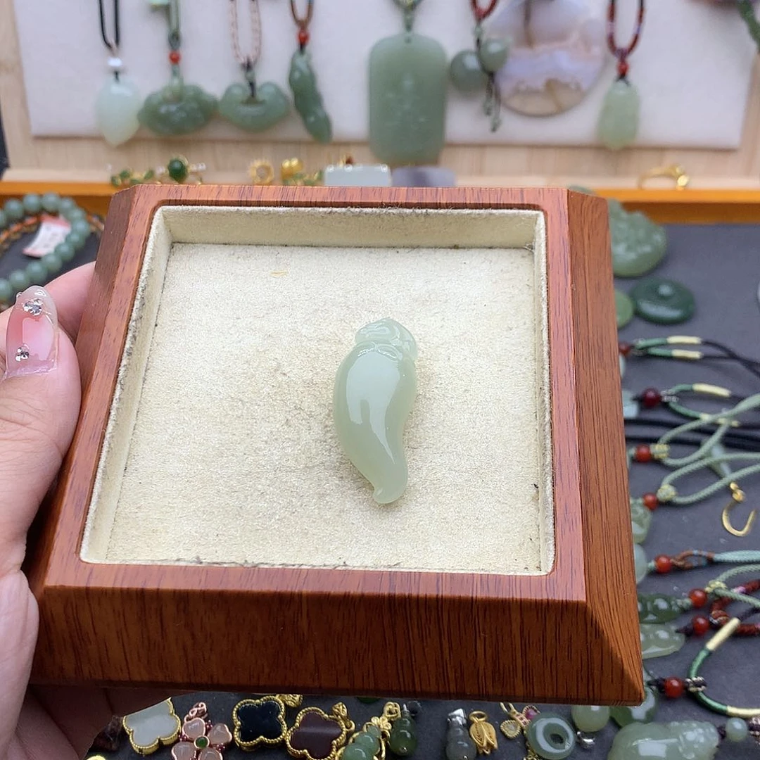 和田玉吊坠(不含链)未镶嵌