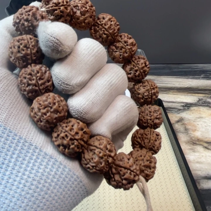 金刚菩提吊坠为*金刚菩提