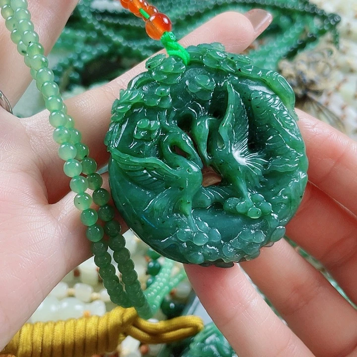 颈饰未镶嵌和田玉