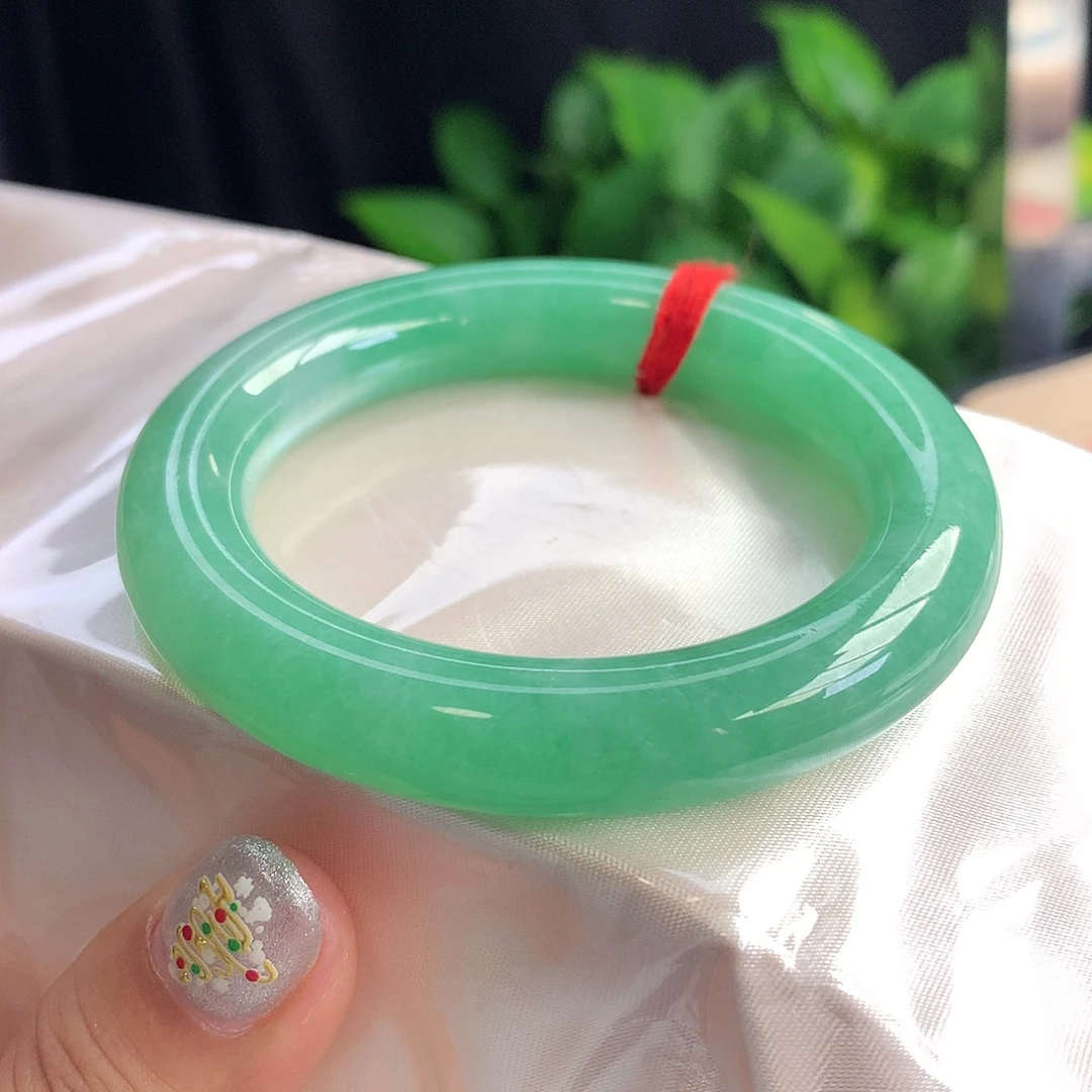 未镶嵌手镯翡翠53-54圈口满色过年战镯！！必拍！！15号