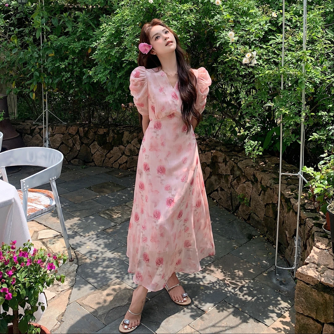 2025年夏季新款时尚连衣裙女粉色高级感小个子设计感短袖仙女裙