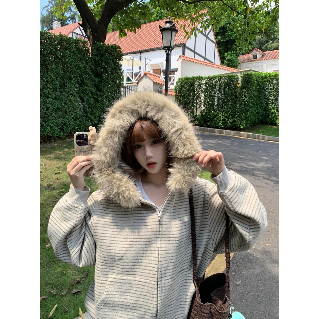 秋冬纹连帽卫衣毛领外套女2025新款小众设计感休闲宽松美式开衫女