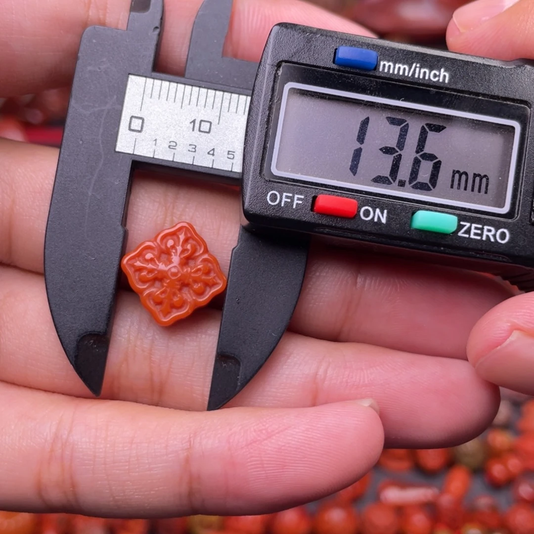 南红玛瑙未镶嵌配饰