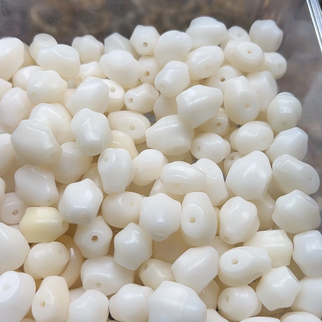 手串菩提根/象牙果全品沙鱼背3通4颗