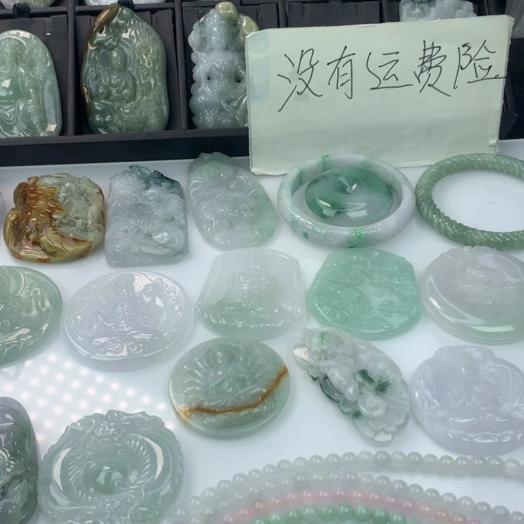 翡翠颈饰未镶嵌一