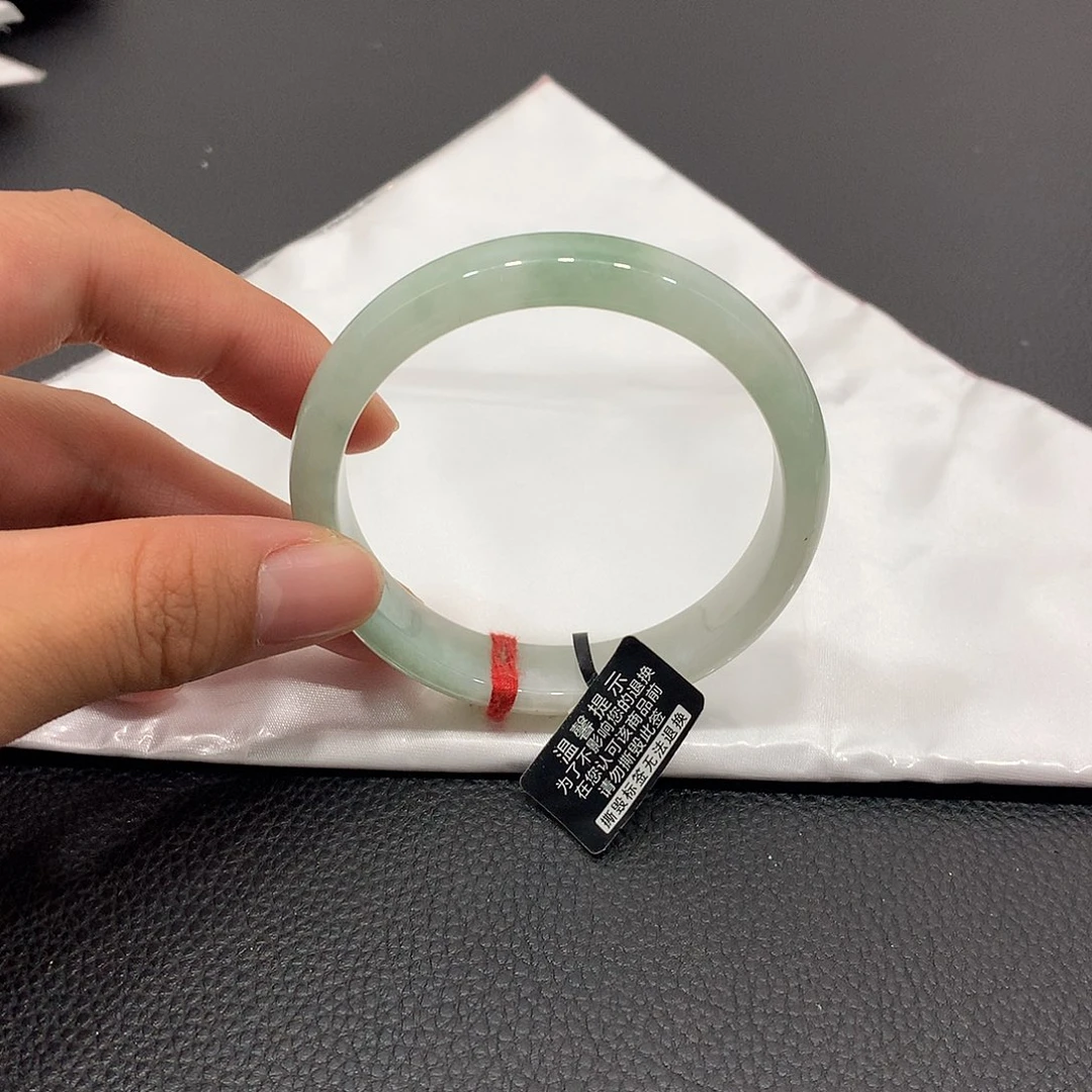 翡翠未镶嵌手镯54