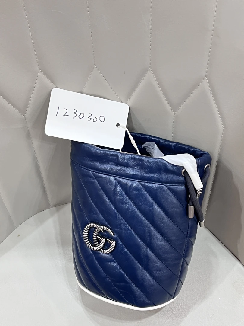 95新 GUCCI/古驰 夏七中古/gucci蓝色抽绳水桶单肩包/1230300