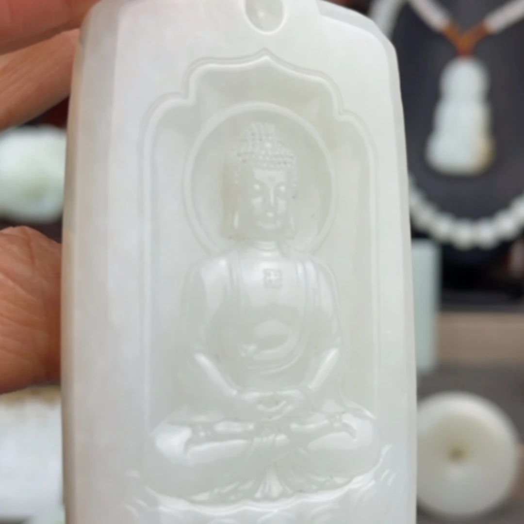 【闪购商品】颈饰未镶嵌和田玉