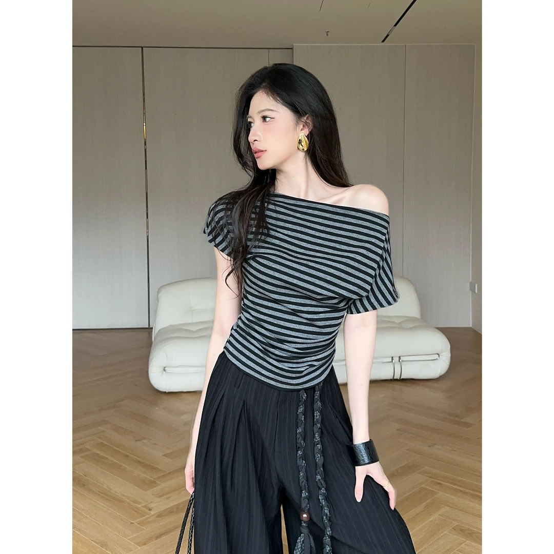 JIJINQI时尚夏季修身显瘦条纹露肩小众设计感上衣JD05SZQM114