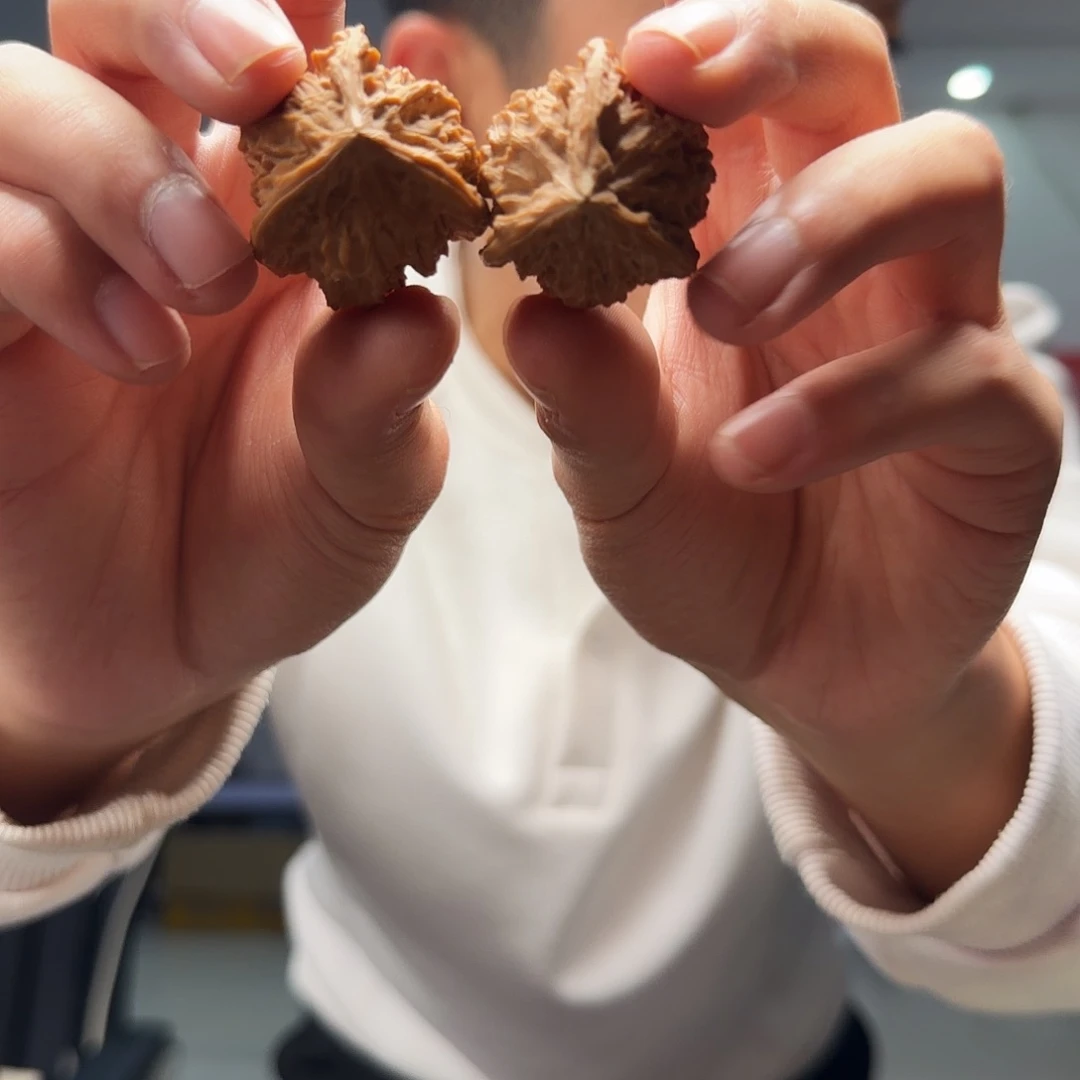 吊坠文玩核桃三棱尺寸36左右