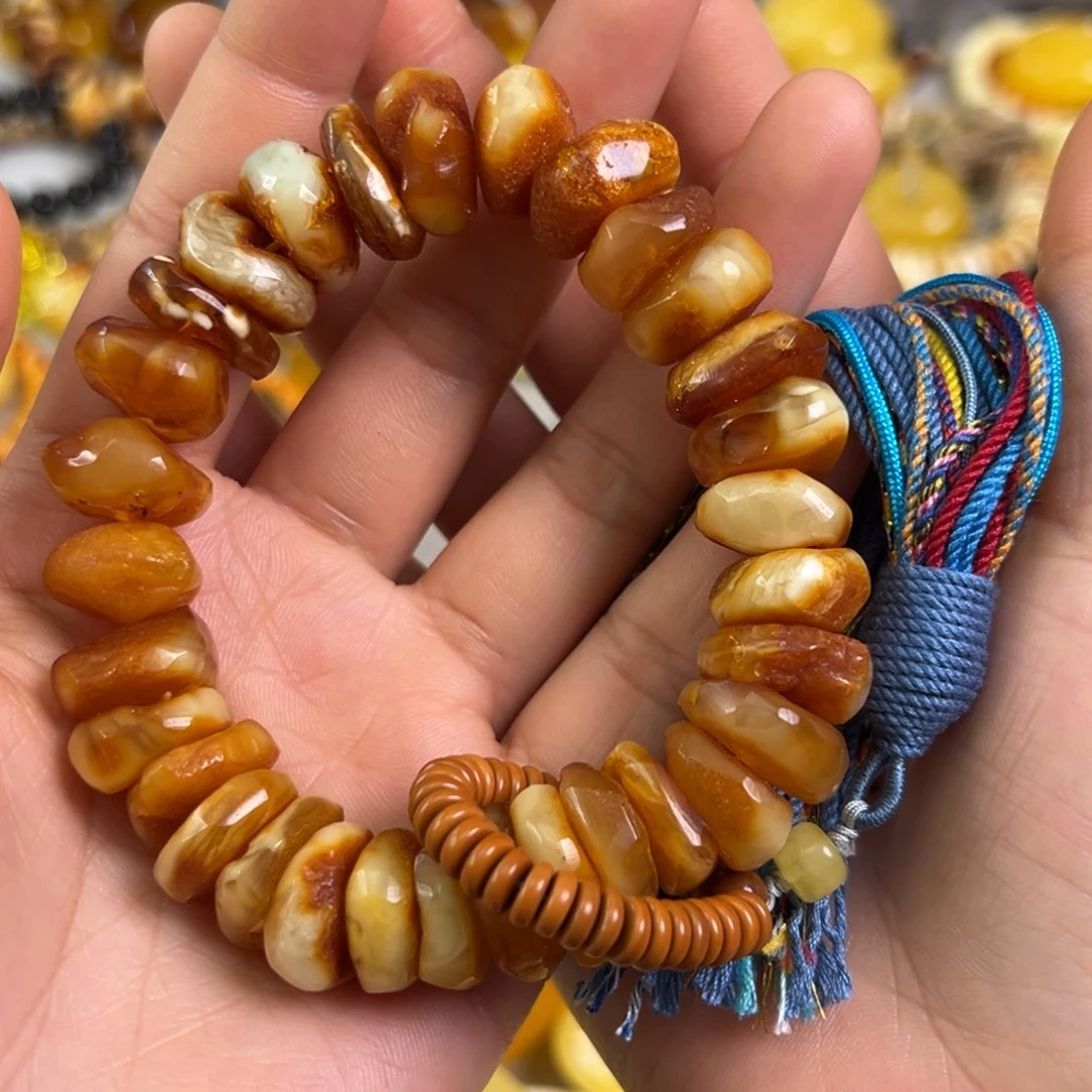 蜜蜡裸石未镶嵌蜜蜡