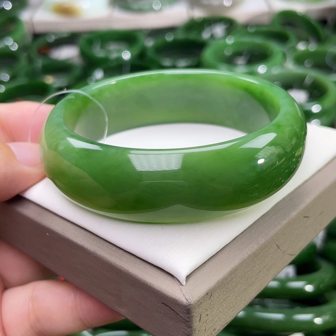 和田玉（碧玉）手镯未镶嵌