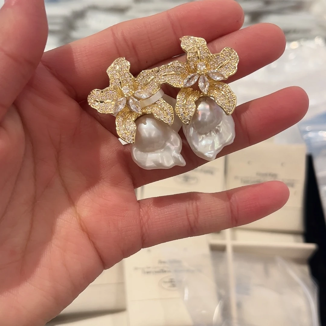 淡水珍珠耳饰合金