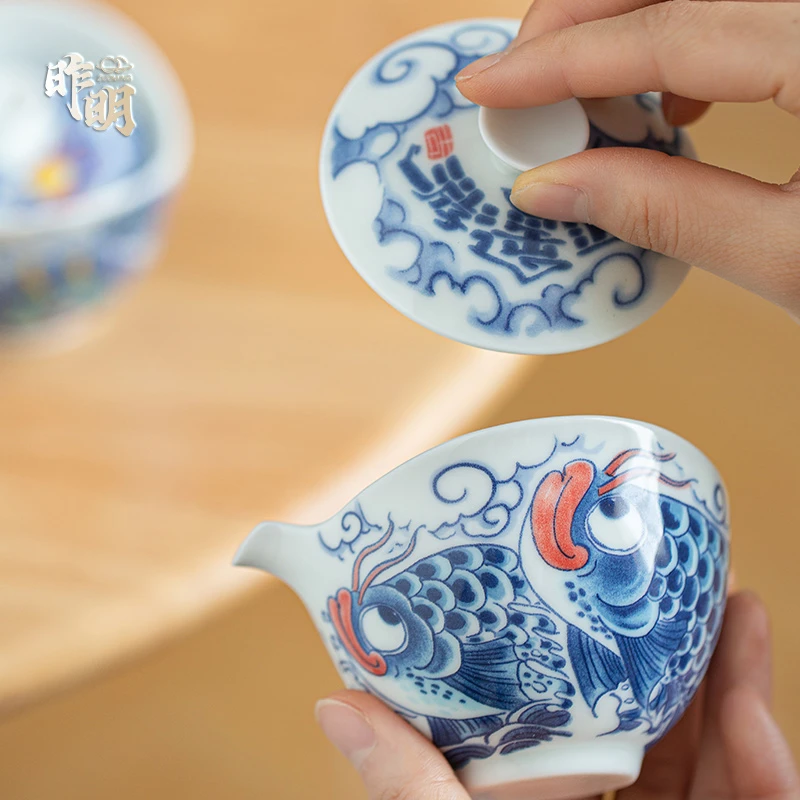 昨明原创国潮手抓壶龙鱼