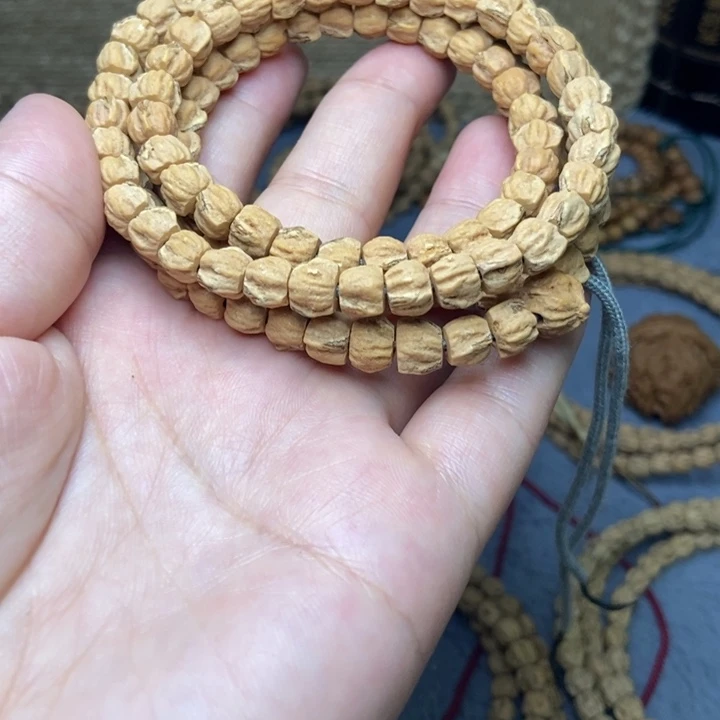 【闪购商品】吊坠柏香籽/百香籽