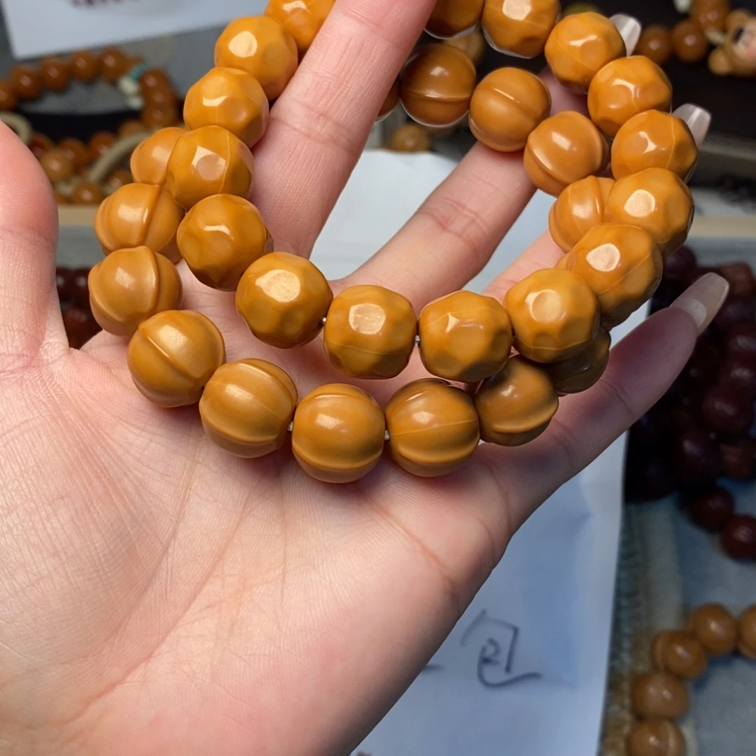 猴头核桃手串奶酪鲨鱼