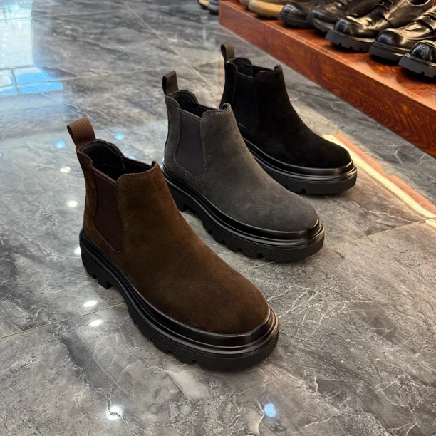 冬季百搭时尚休闲皮鞋圆头保暖素面欧美风拼色高帮