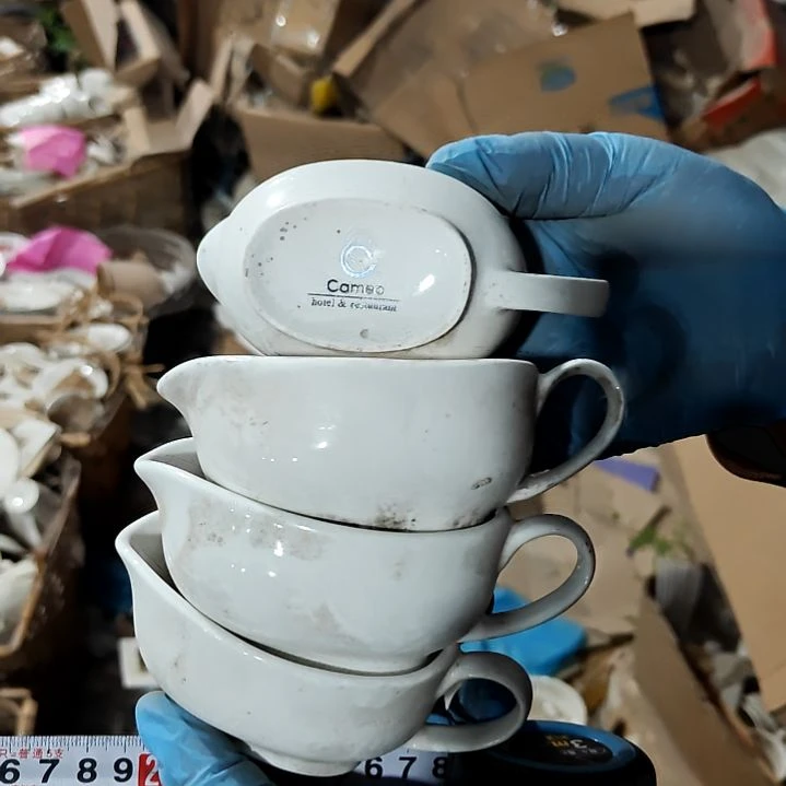 摆件陶瓷盘子碗啥都有