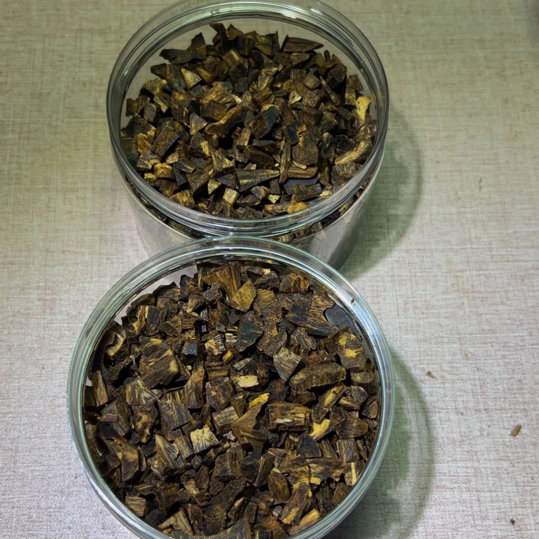 沉香手把件萍*沉香奇楠油叶子沉水碎料200克分2瓶装