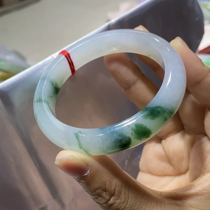 翡翠未镶嵌手镯56