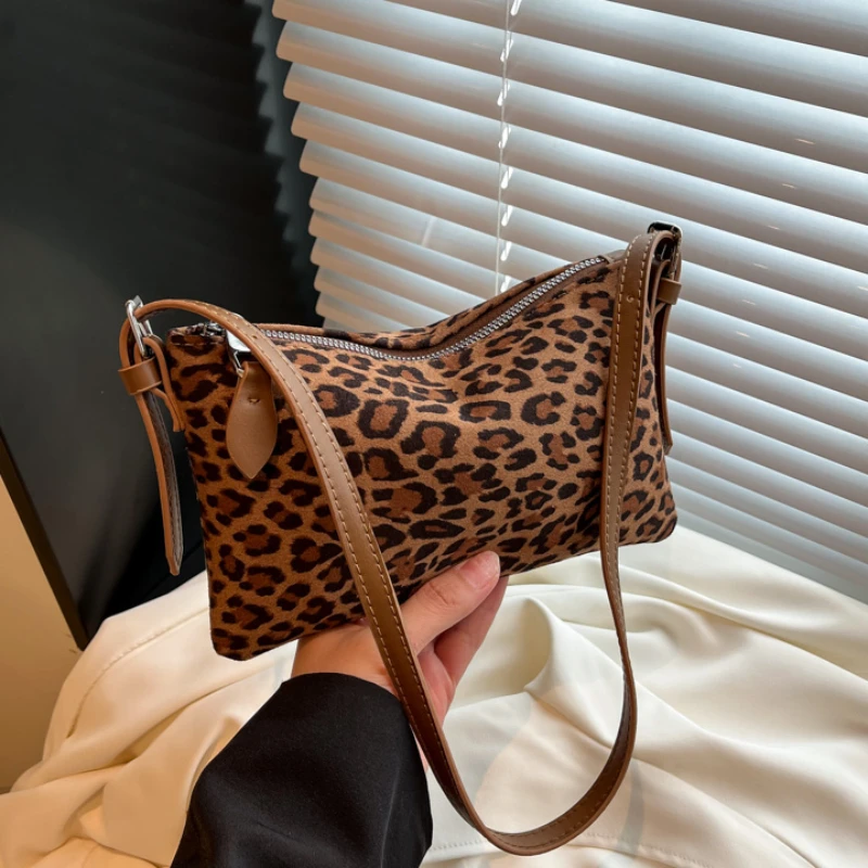 美拉德豹纹小包包女高级质感休闲潮时尚饺子包日常复古单肩斜挎包