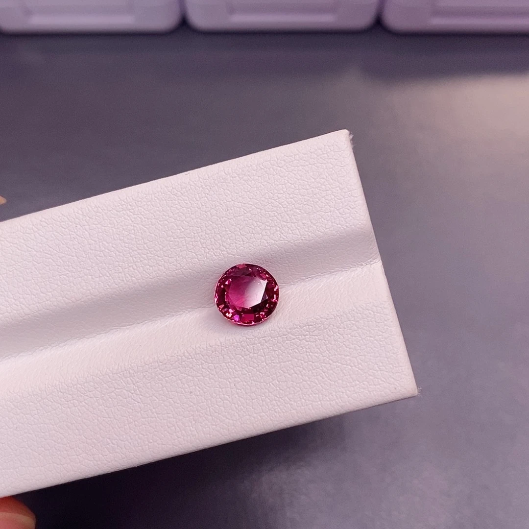 未镶嵌裸石碧玺1.55克拉