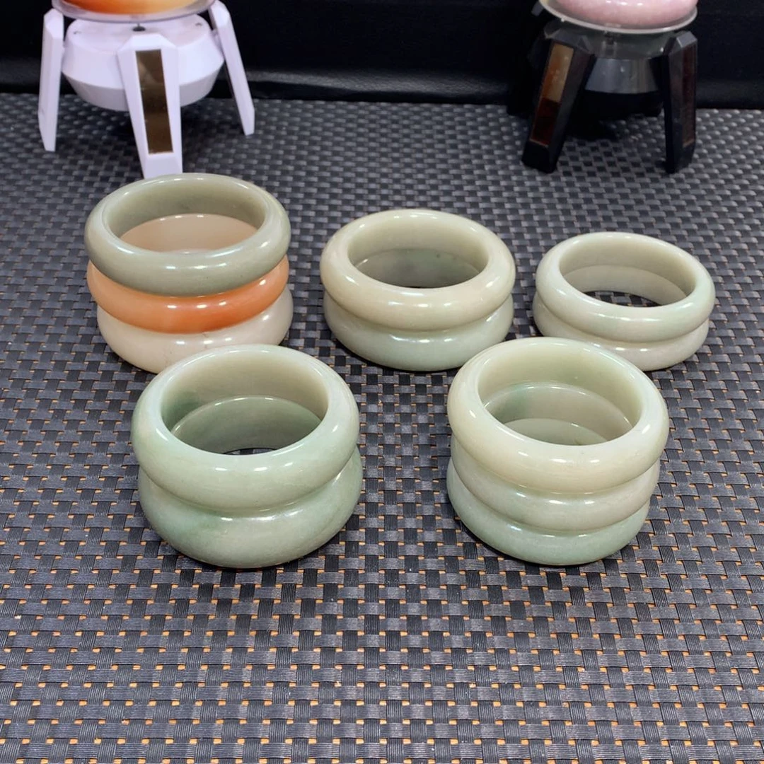 让***2石英质玉（佘太翠）未镶嵌手镯12支手镯