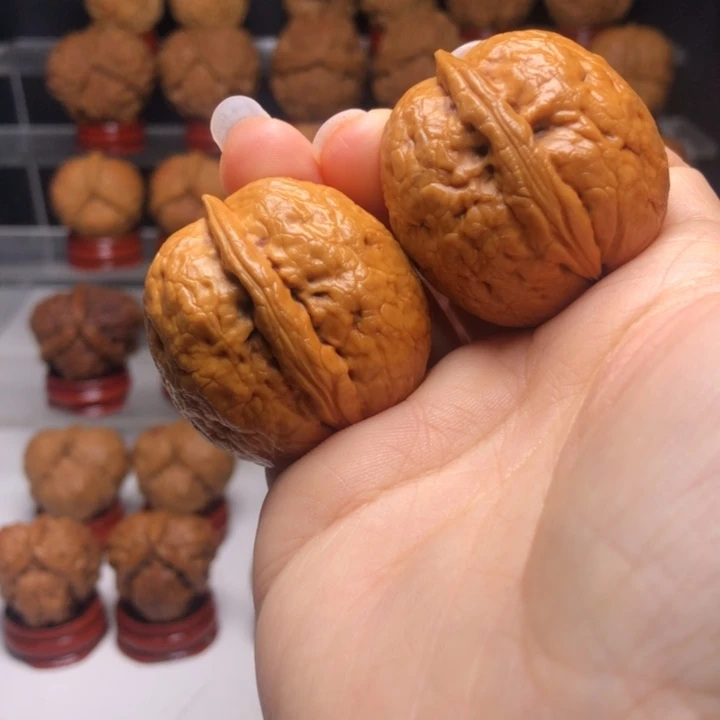 文玩核桃吊坠13粗筋屁桃