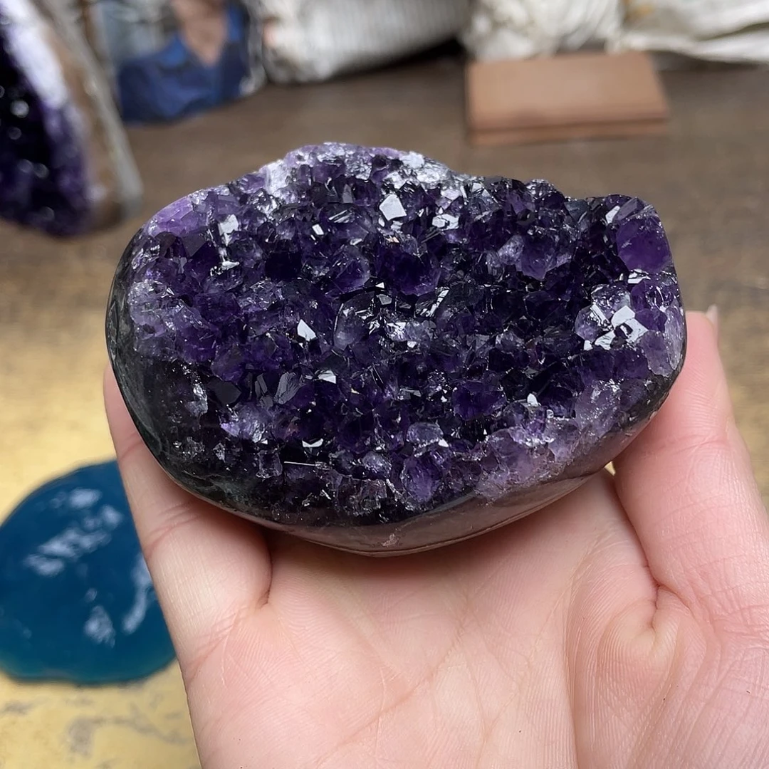 紫晶未镶嵌大型摆件（非配饰）