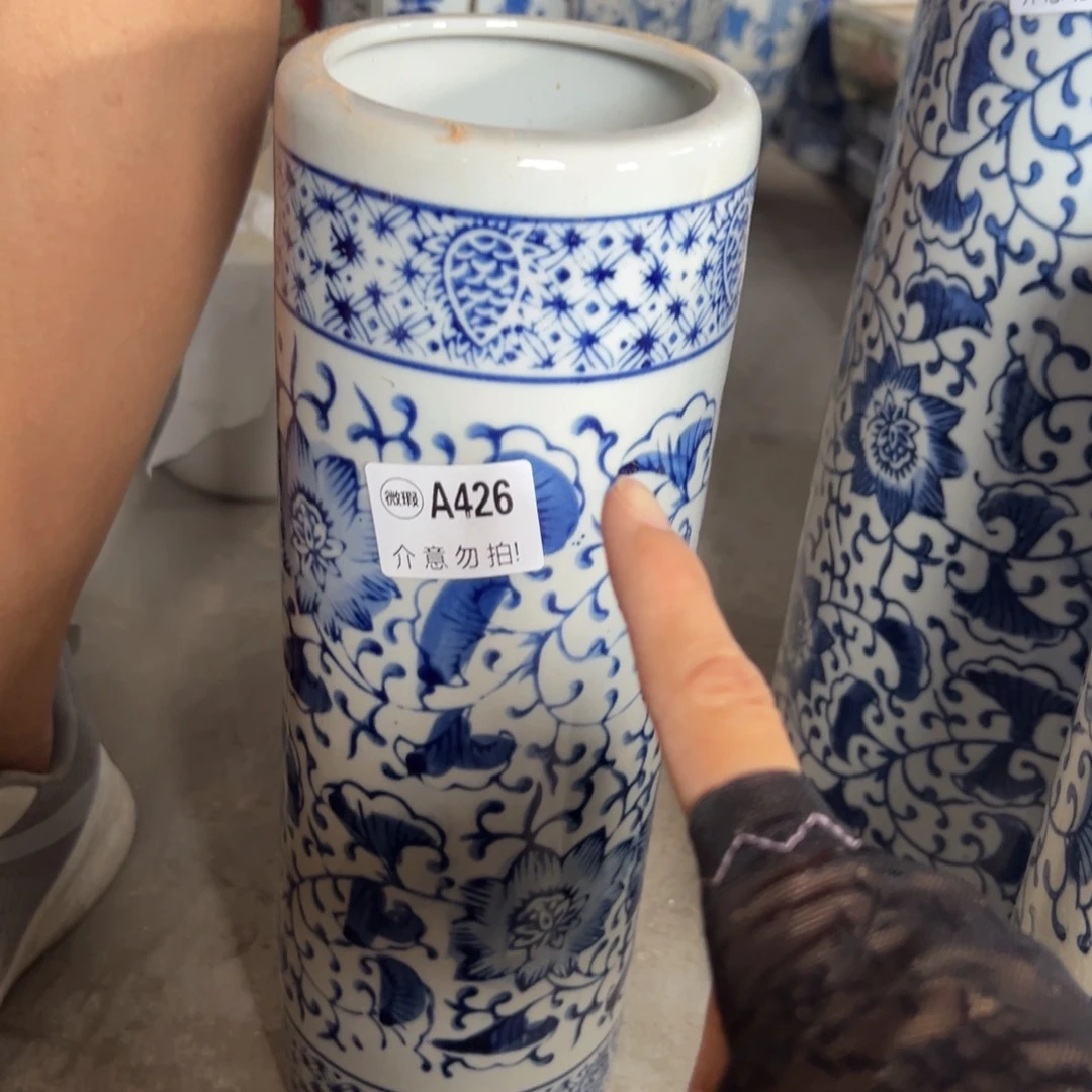 微瑕青花瓷器值得厚爱