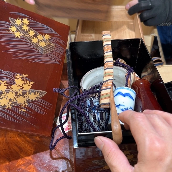 瓷器周边默认瑕疵1