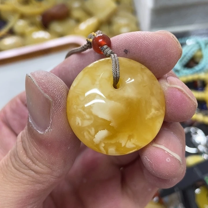 未镶嵌蜜蜡裸石吊坠