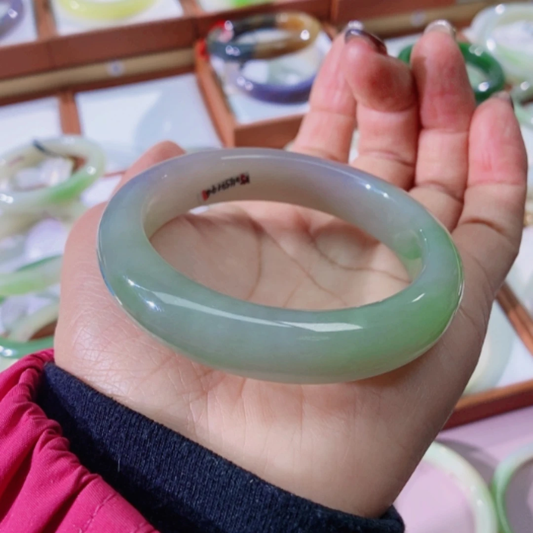 【闪购商品】未镶嵌手镯和田玉（翠青玉）