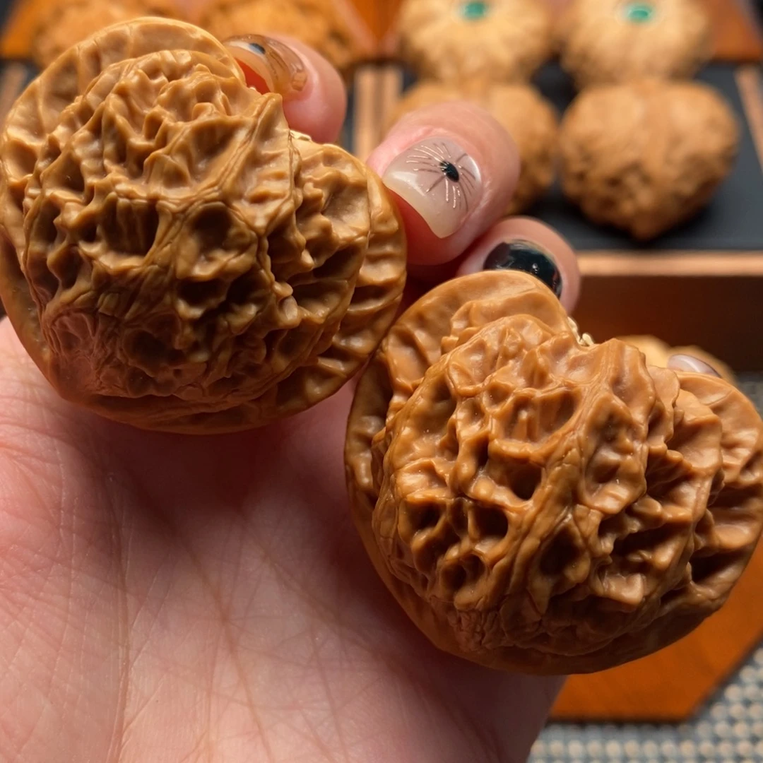 把件文玩核桃42尺寸桃心宫灯