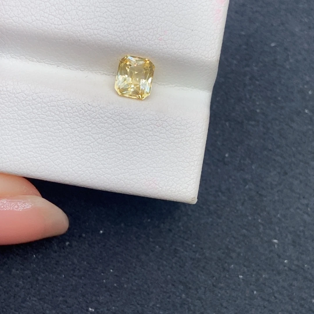 江***钱蓝宝石裸石1.14 ct