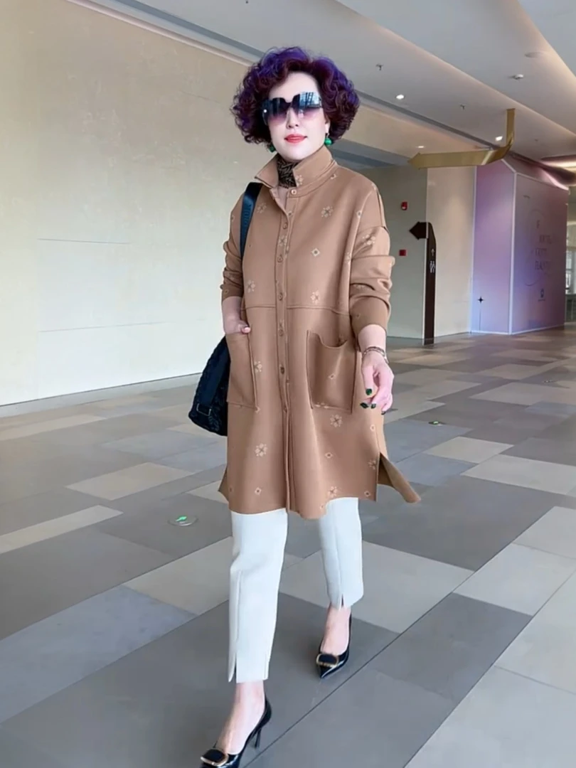90100时尚中长款长袖空气棉印花风衣中年妈妈秋休闲宽松大码外套