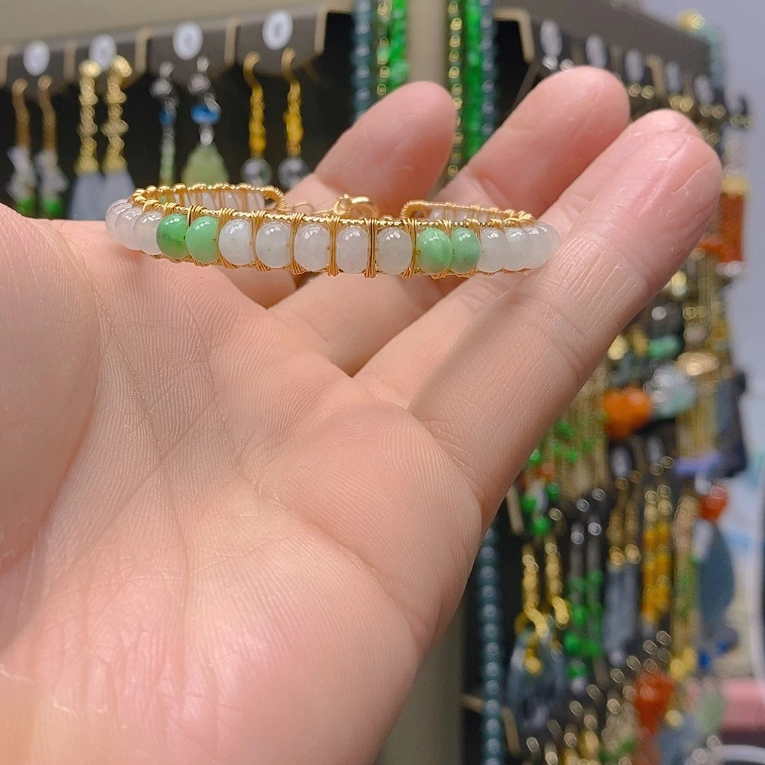 未镶嵌翡翠耳饰翡翠