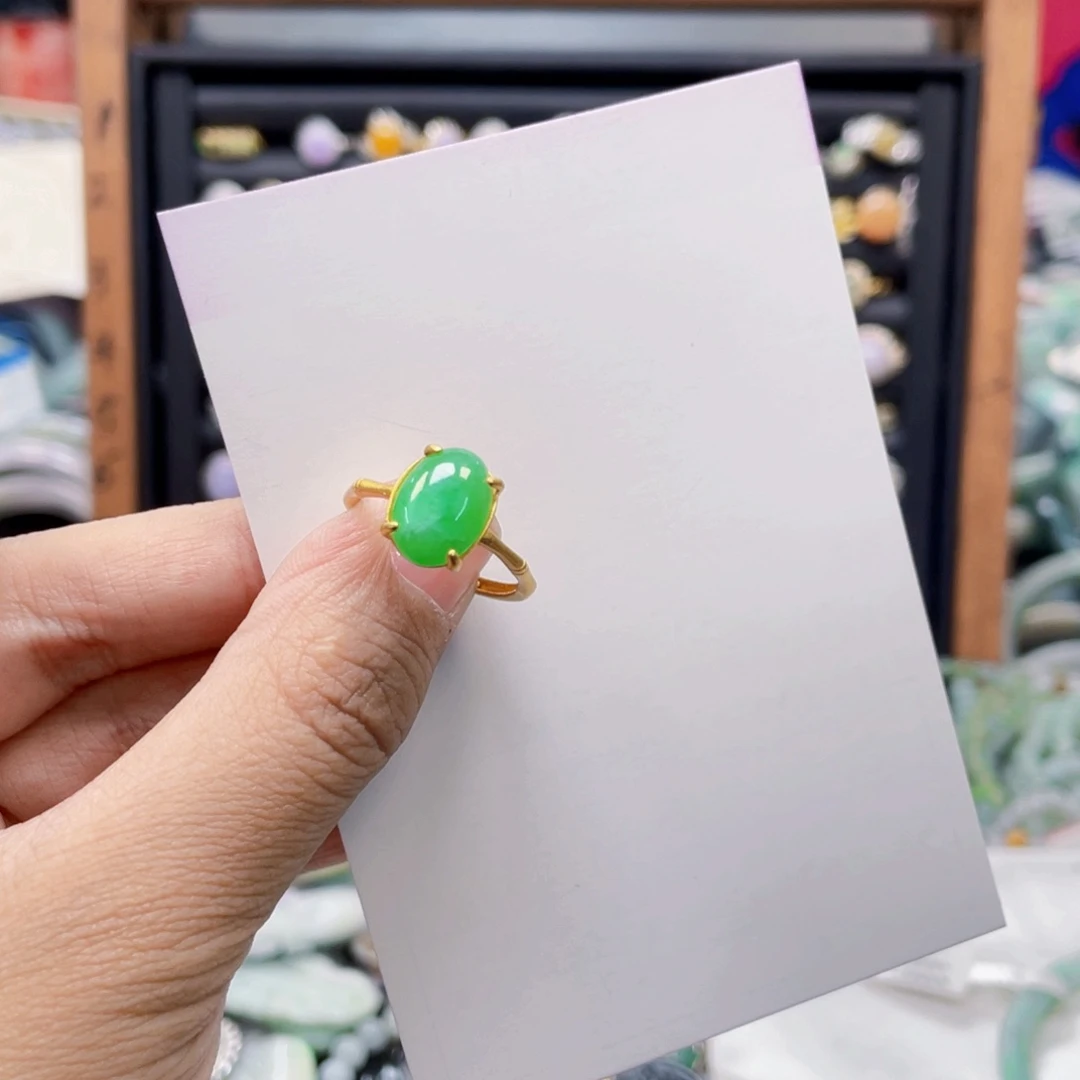 翡翠手镯未镶嵌天然翡翠Ａ货