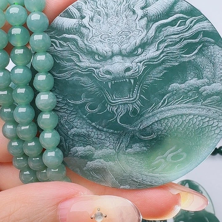 翡翠未镶嵌颈饰1111111