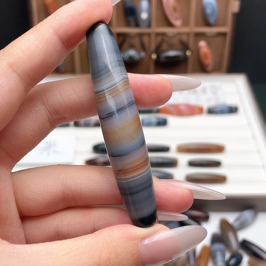 玛瑙/玉髓颈饰合金祥*