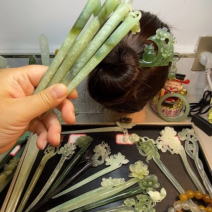 岫玉未镶嵌发饰铃兰