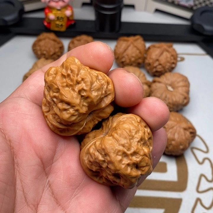 k***总文玩核桃把件蛙蛙39尺