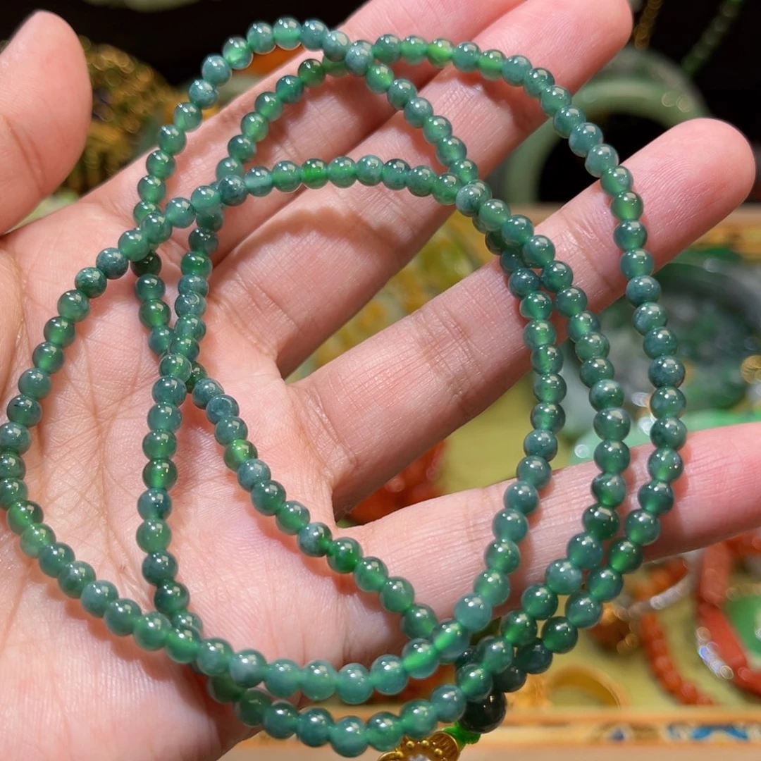 翡翠未镶嵌颈饰待编织