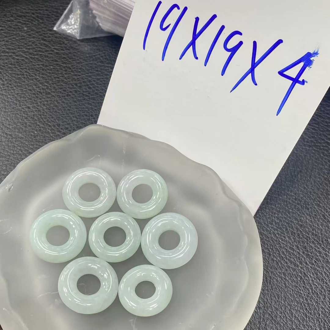 【星星推荐】天然翡翠甜甜圈吊坠@DDJ42497/多样性发一件