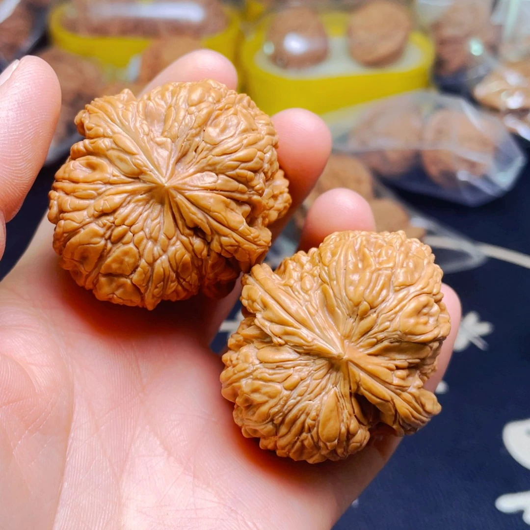 吊坠文玩核桃闷墩子